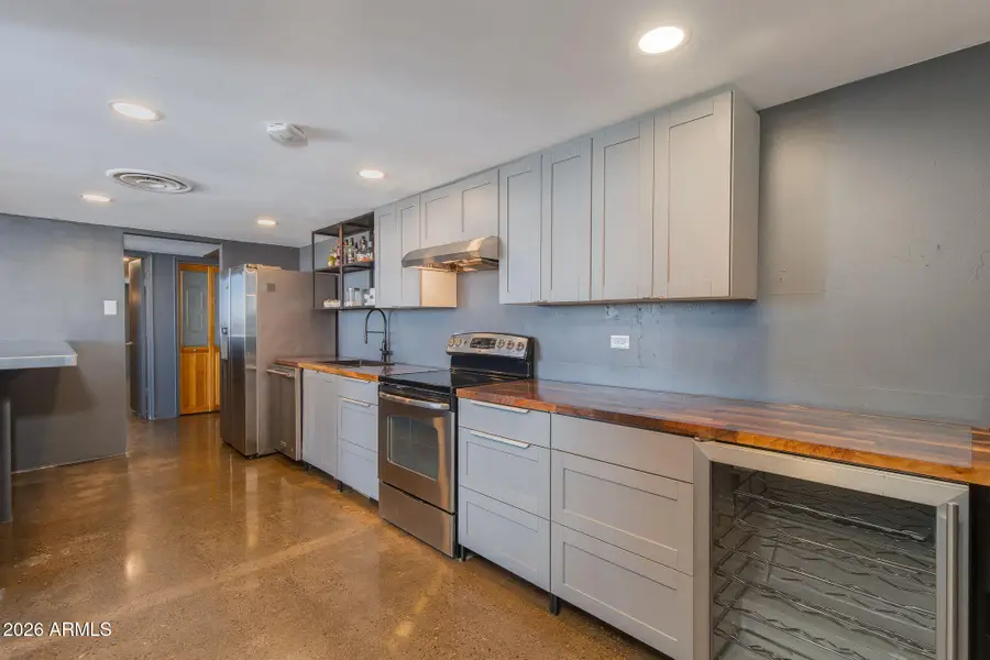 207 W Clarendon Avenue W #E16, Phoenix, AZ 85013 - #2