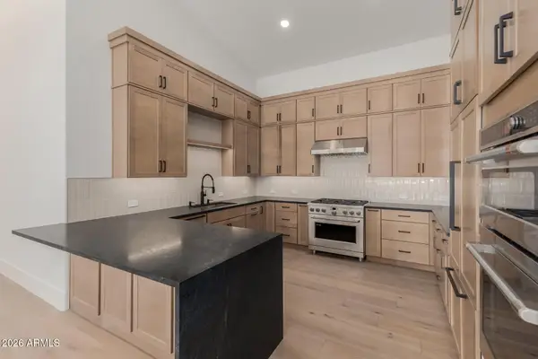 7363 E Turquoise Avenue, Scottsdale, AZ 85258