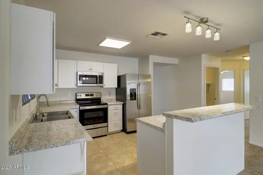 218 E Milada Drive, Phoenix, AZ 85042 - #3