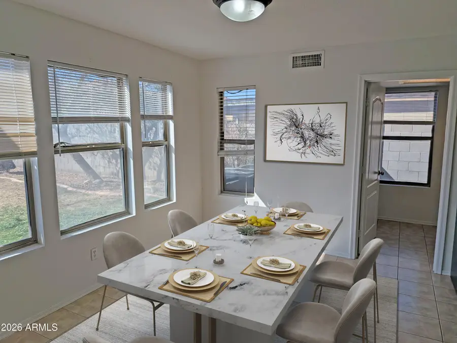 565 W Palo Verde Street, Casa Grande, AZ 85122 - #3