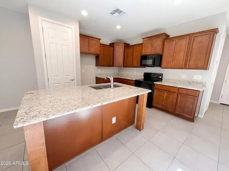 2511 S Entwistle Street, Gilbert, AZ 85295 - #2