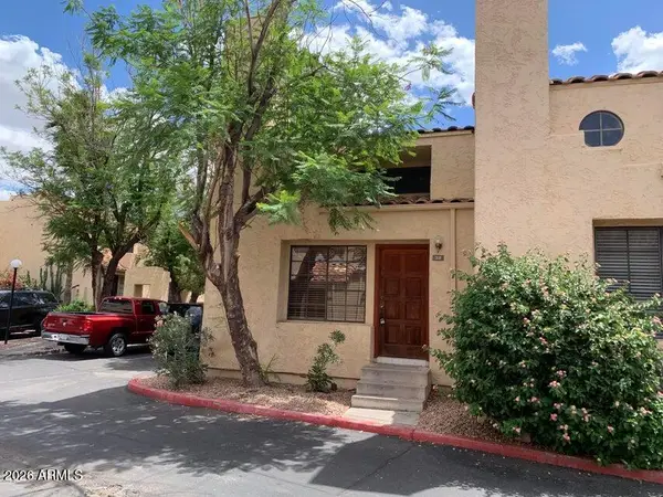 1025 E Highland Avenue #32, Phoenix, AZ 85014