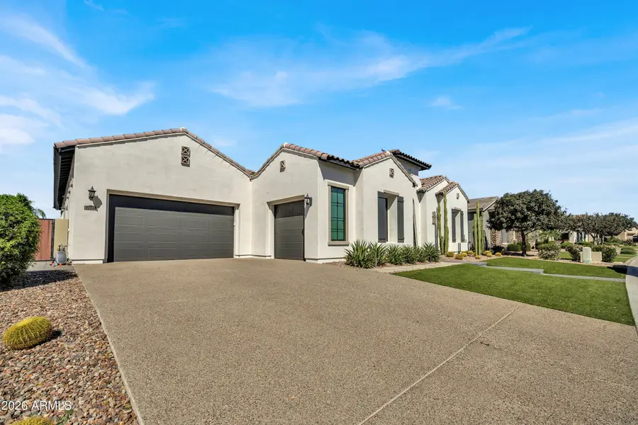 7126 S Portland Avenue, Gilbert, AZ 85298 - #2