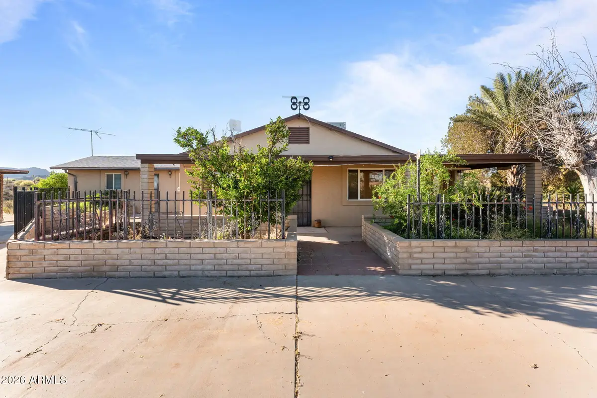 41050 N Us Hwy 60 --, Morristown, AZ 85342 - #1