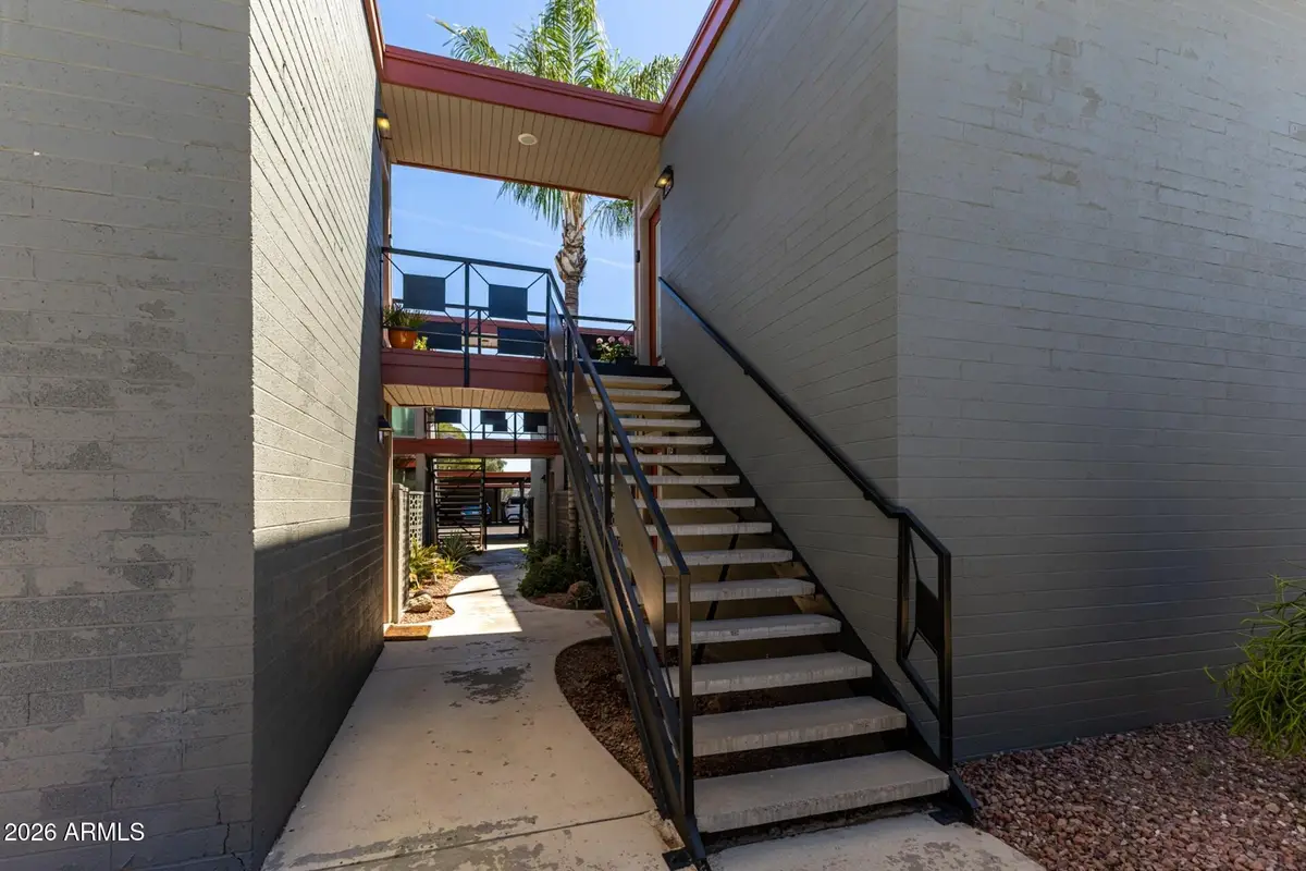 1241 E Medlock Drive #213, Phoenix, AZ 85014 - #1