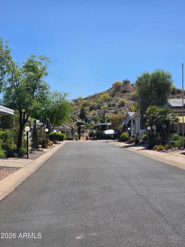 2233 E Behrend Drive #227, Phoenix, AZ 85024