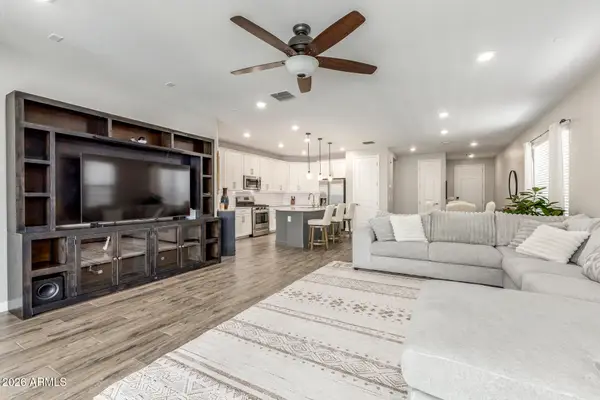 542 W Rainbow Bridge Lane, San Tan Valley, AZ 85140