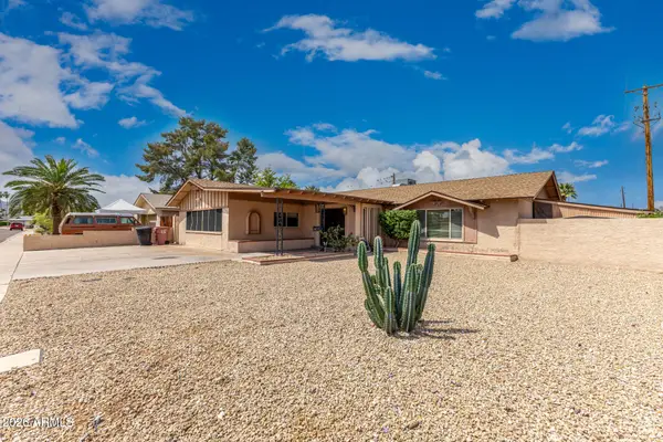 8756 E Bonnie Rose Avenue, Scottsdale, AZ 85250