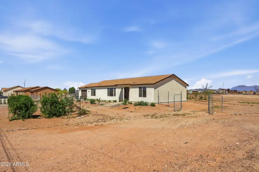 37636 W Minnezona Avenue, Tonopah, AZ 85354 - #3