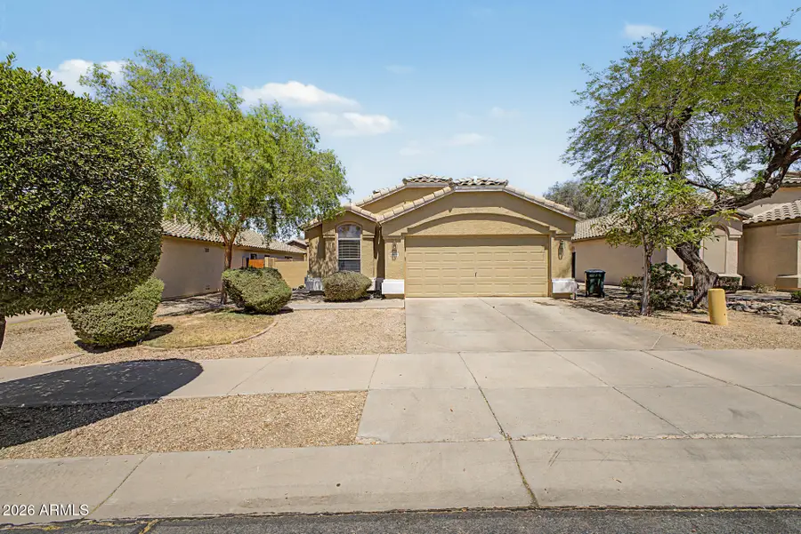 16156 W Latham Street, Goodyear, AZ 85338 - #2