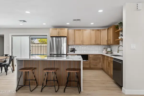 6932 E Latham Street, Scottsdale, AZ 85257