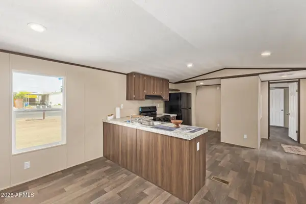 630 S Warner Drive, Apache Junction, AZ 85120