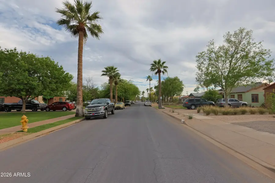 2206 N Laurel Avenue, Phoenix, AZ 85007 - #2