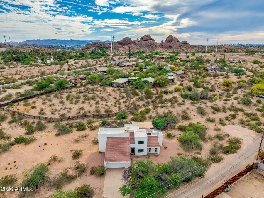 211 E Campo Desierto Road, Tempe, AZ 85288 - #2