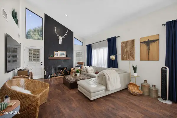 2623 N Carriage Lane, Chandler, AZ 85224