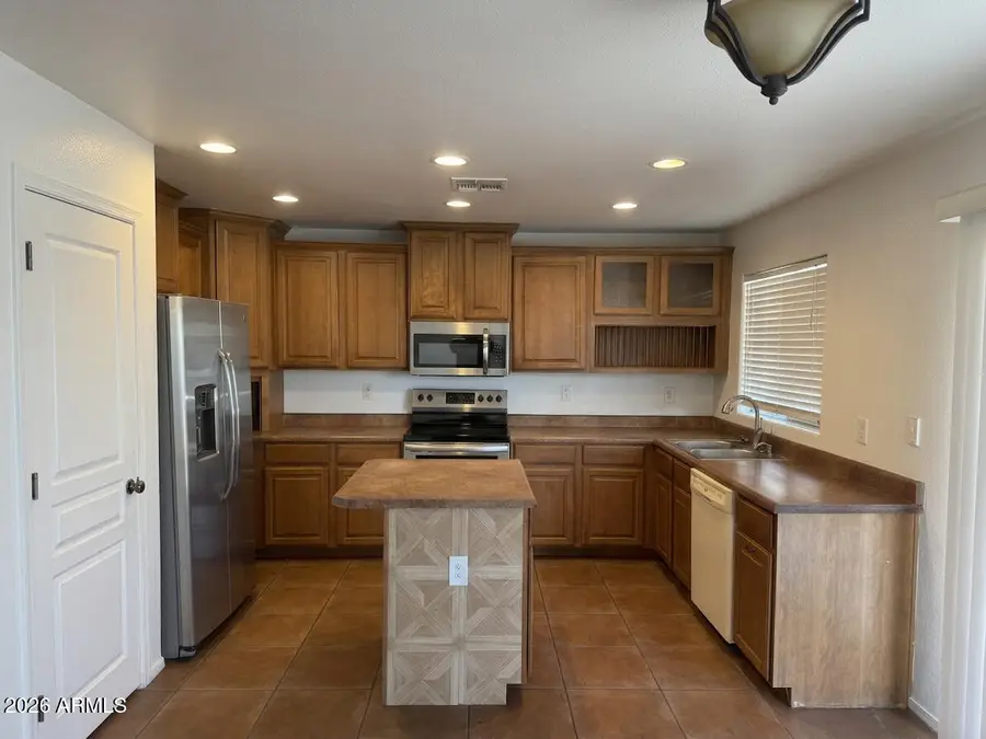 658 E Christopher Street, San Tan Valley, AZ 85140 - #2