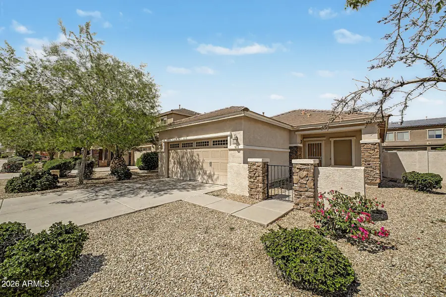 15636 W Devonshire Avenue, Goodyear, AZ 85395 - #2