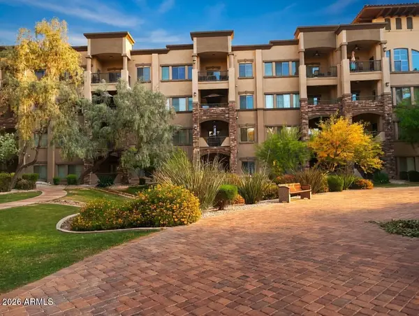 5450 E Deer Valley Drive E #1215, Phoenix, AZ 85054