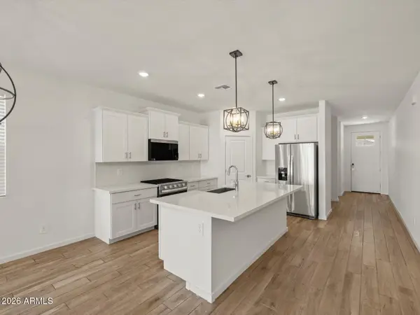 2391 E Enantio Road, San Tan Valley, AZ 85143