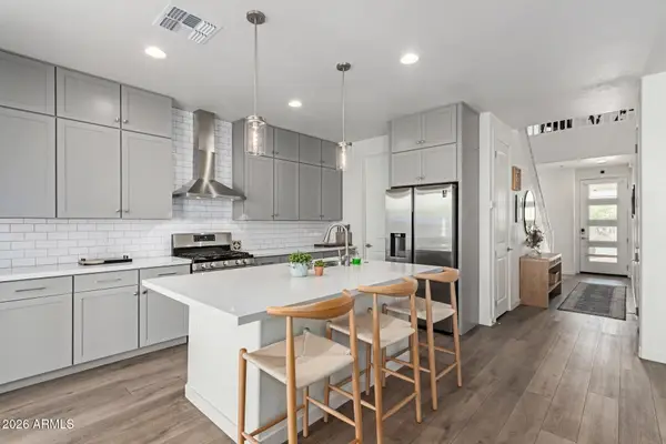 3746 E Earll Drive, Phoenix, AZ 85018