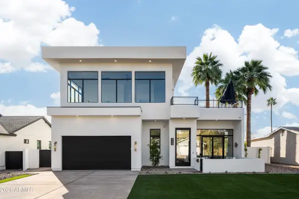 4120 N 44th Place, Phoenix, AZ 85018