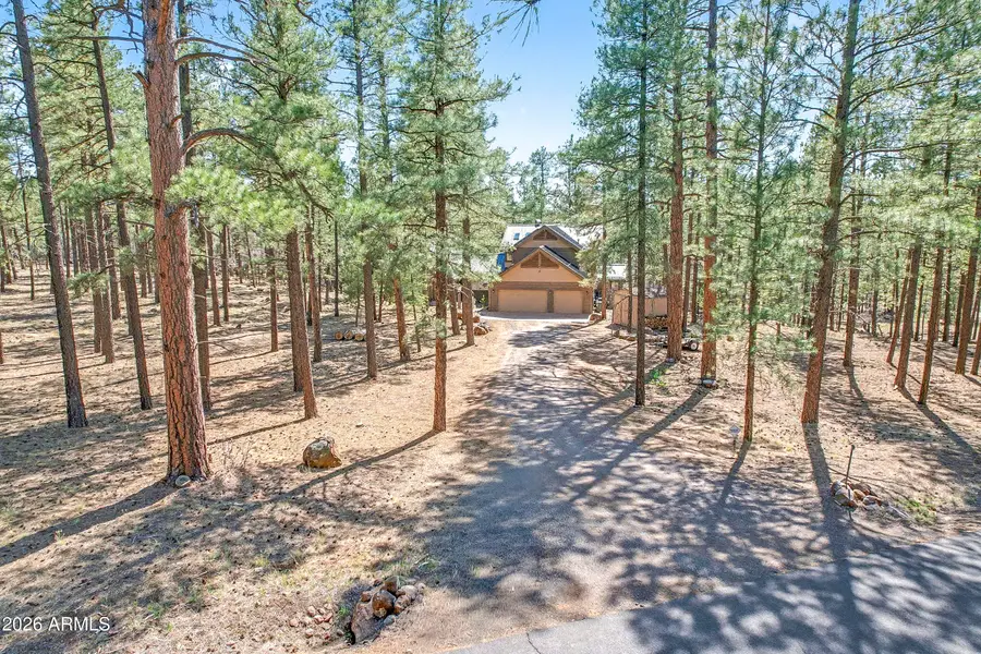 105 E Mount Elden Lookout Road, Flagstaff, AZ 86001 - #3