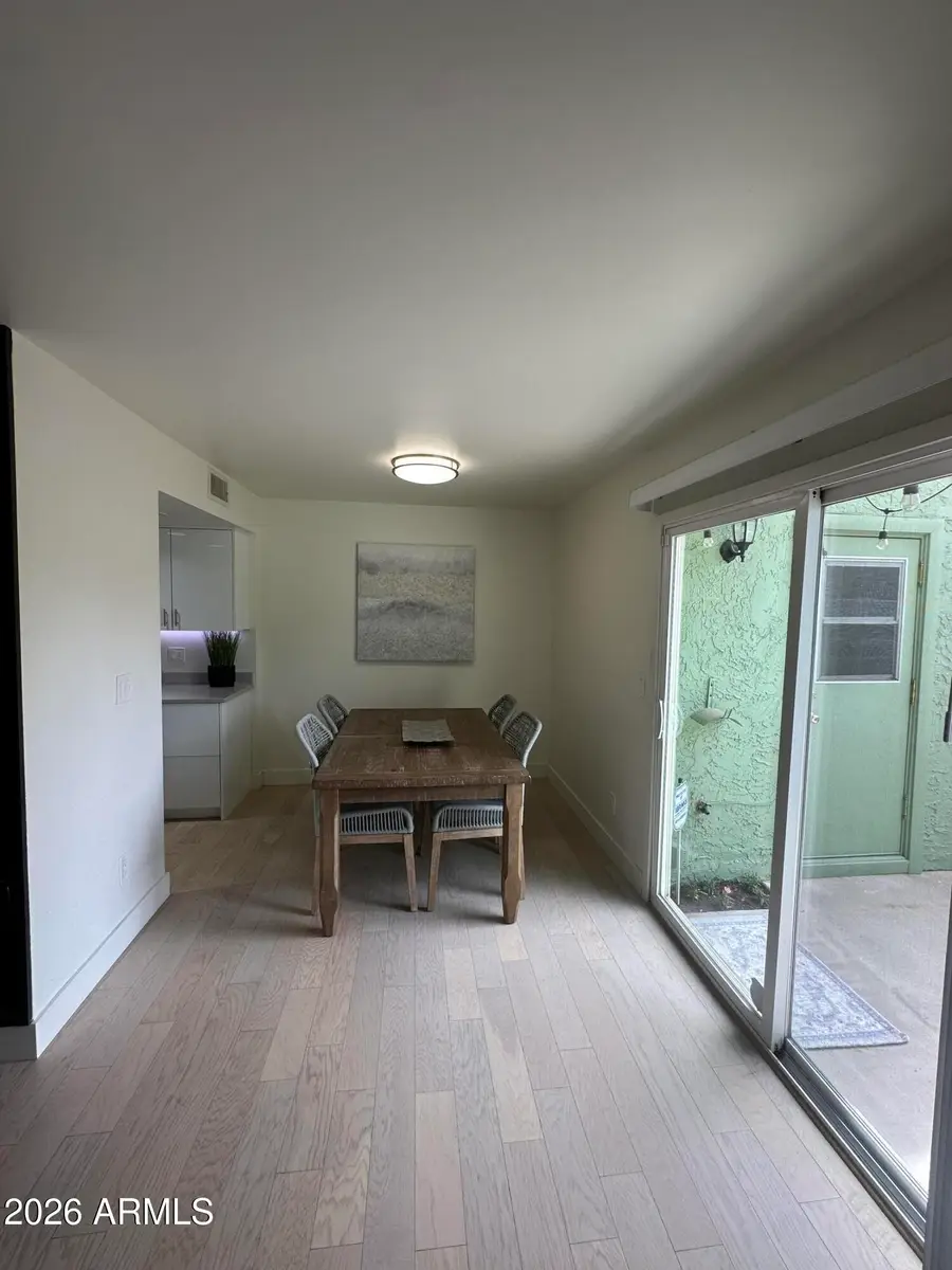 827 E Cochise Drive #B, Phoenix, AZ 85020 - #3