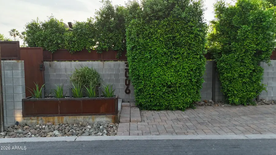 3007 N 56th Street, Phoenix, AZ 85018 - #2