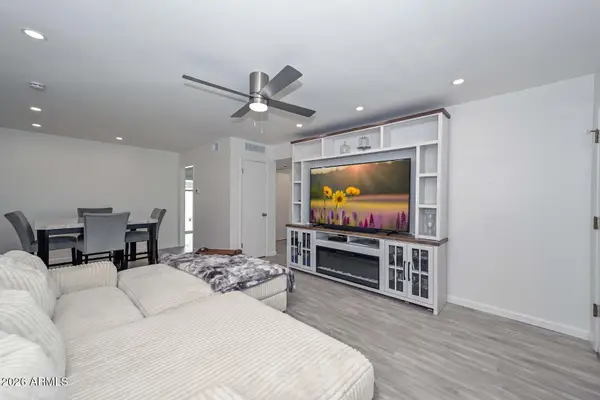 9667 N 111th Avenue, Sun City, AZ 85351