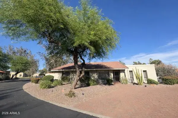 526 W Port Royale Lane, Phoenix, AZ 85023