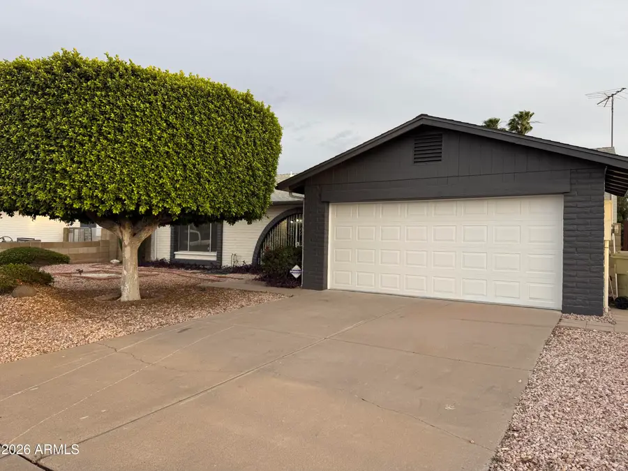 5817 W Tierra Buena Lane, Glendale, AZ 85306 - #2