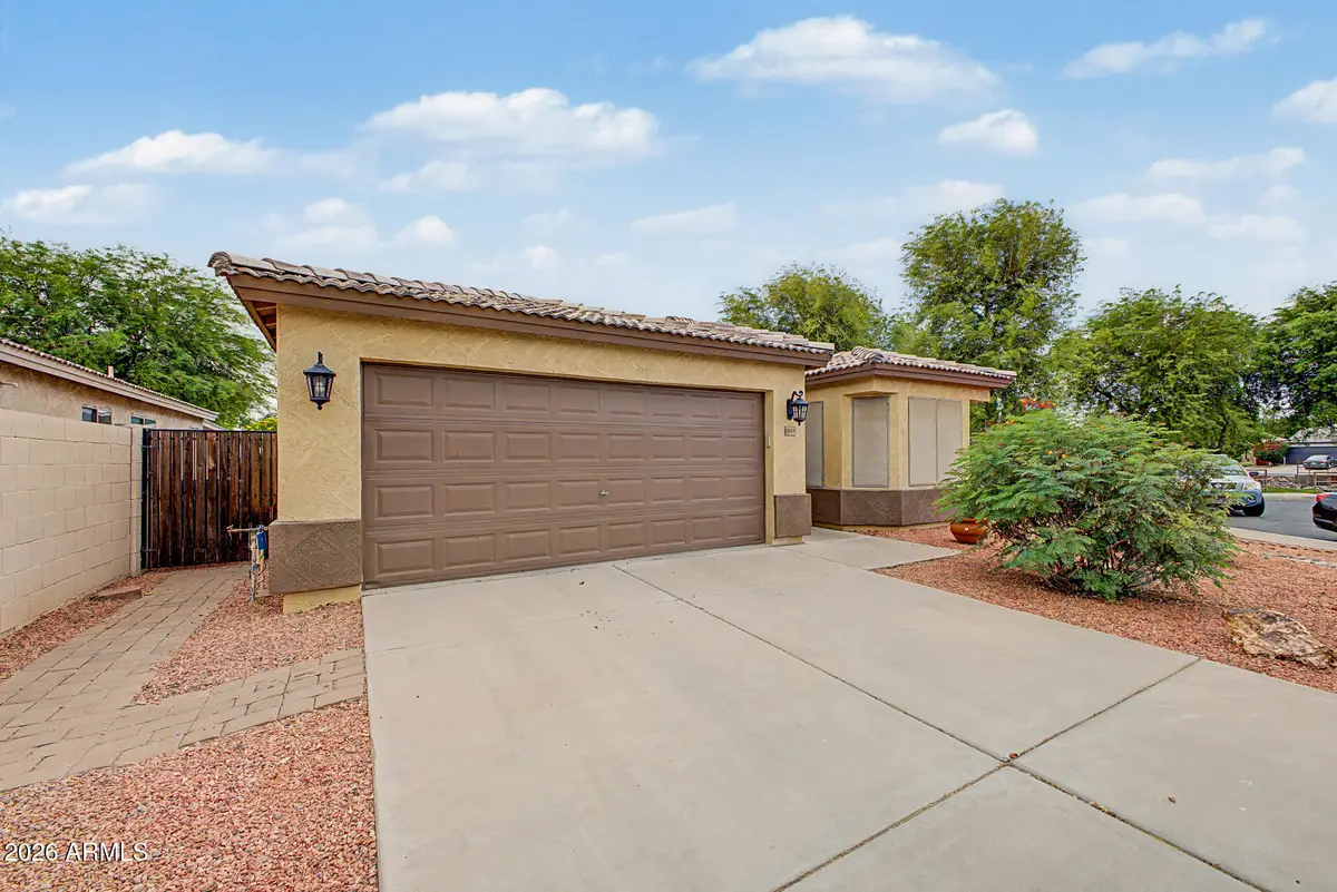 10809 W Cambridge Avenue, Avondale, AZ 85392 - #1