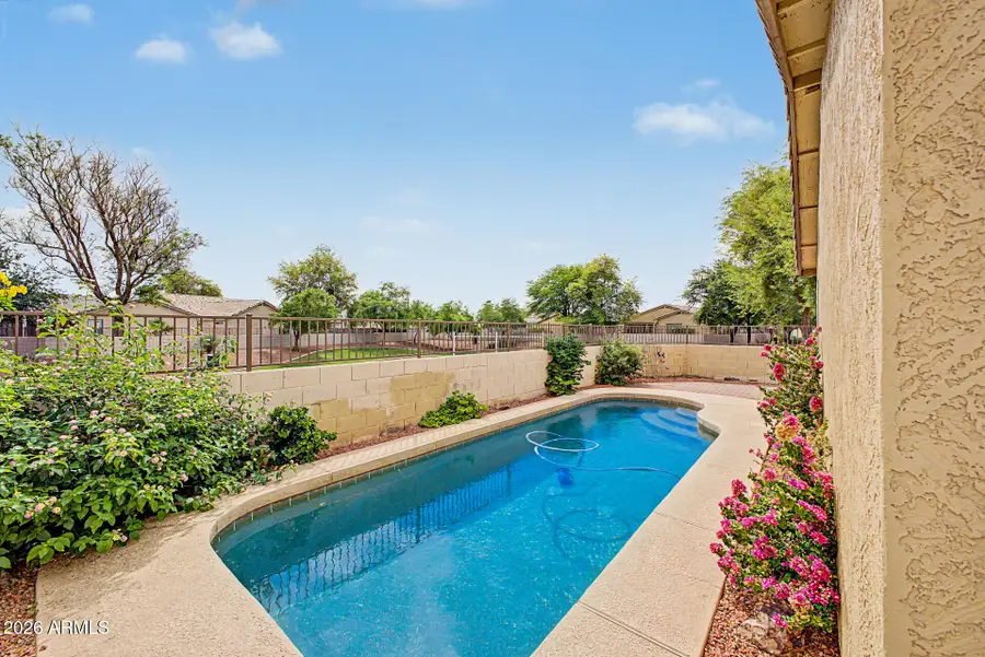 10809 W Cambridge Avenue, Avondale, AZ 85392 - #3