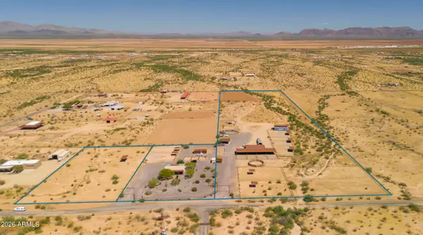 52510 W Williams Road, Aguila, AZ 85320