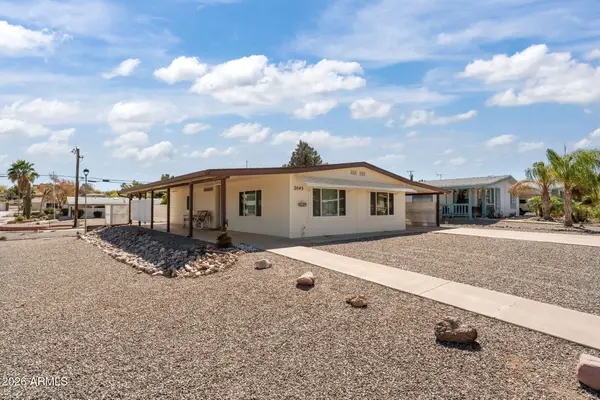 2045 W Smoketree Drive, Wickenburg, AZ 85390