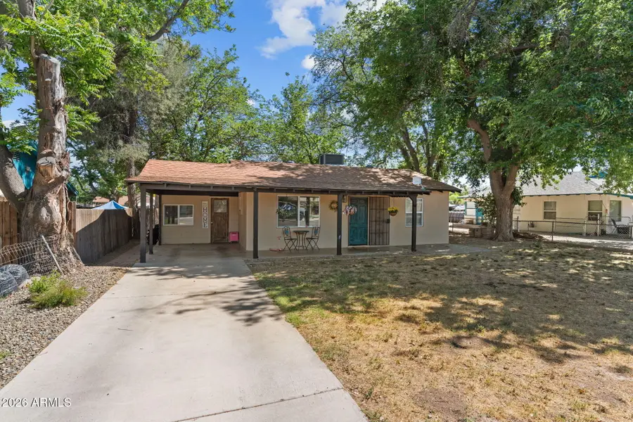221 E Cavaness Avenue, Wickenburg, AZ 85390 - #2