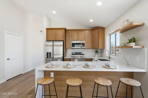 2239 E Escuda Road, Phoenix, AZ 85024