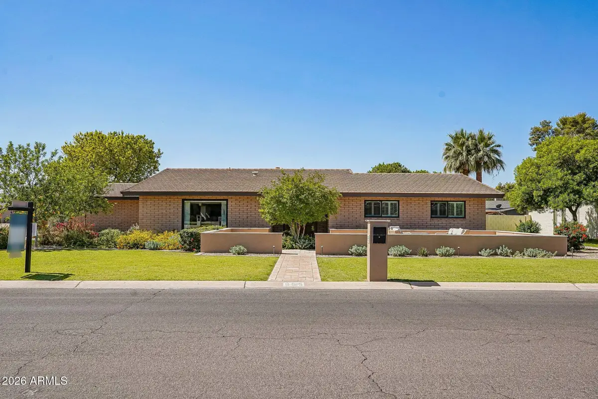 855 N Villa Nueva Drive, Litchfield Park, AZ 85340 - #1