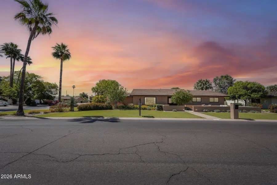 855 N Villa Nueva Drive, Litchfield Park, AZ 85340 - #2