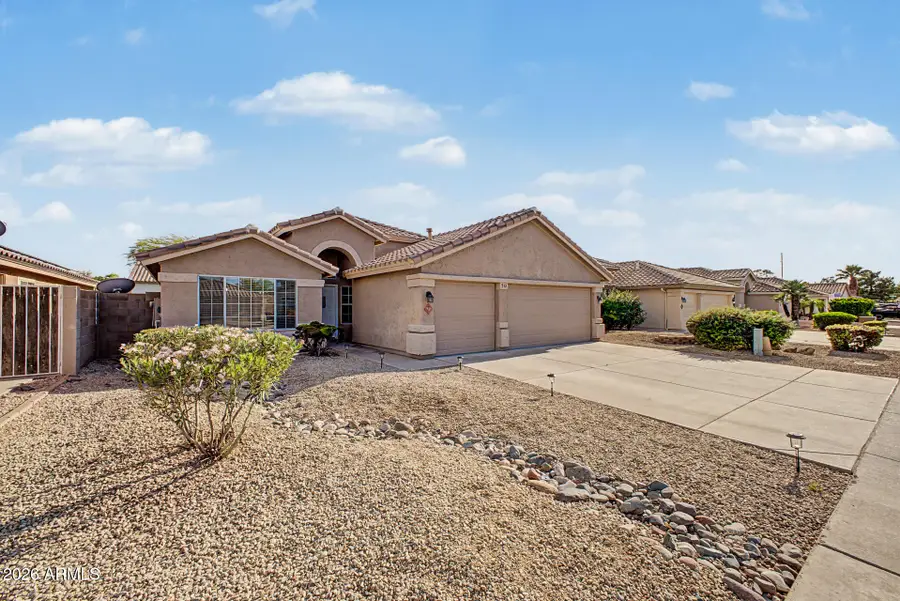 723 W Douglas Avenue, Gilbert, AZ 85233 - #3