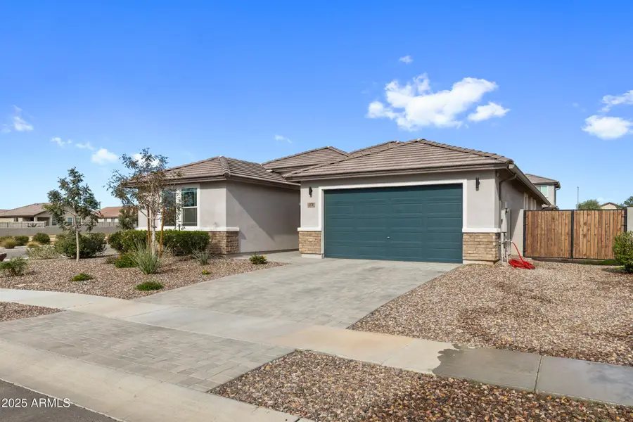 1170 E Meadowridge Drive, Casa Grande, AZ 85122 - #3