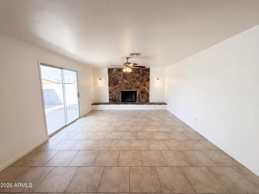 8107 W Meadowbrook Avenue, Phoenix, AZ 85033 - #3
