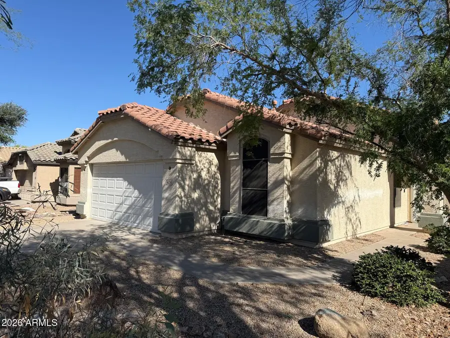 16214 W Latham Street, Goodyear, AZ 85338 - #3