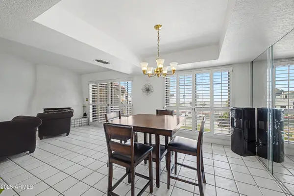 8301 N 21st Drive #F203, Phoenix, AZ 85021