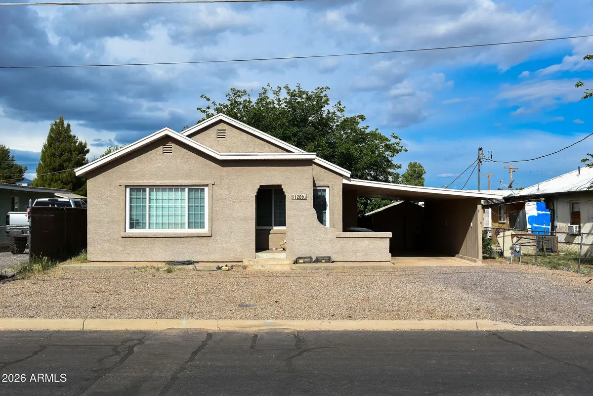 1206 S 3rd Avenue, Safford, AZ 85546 - #1