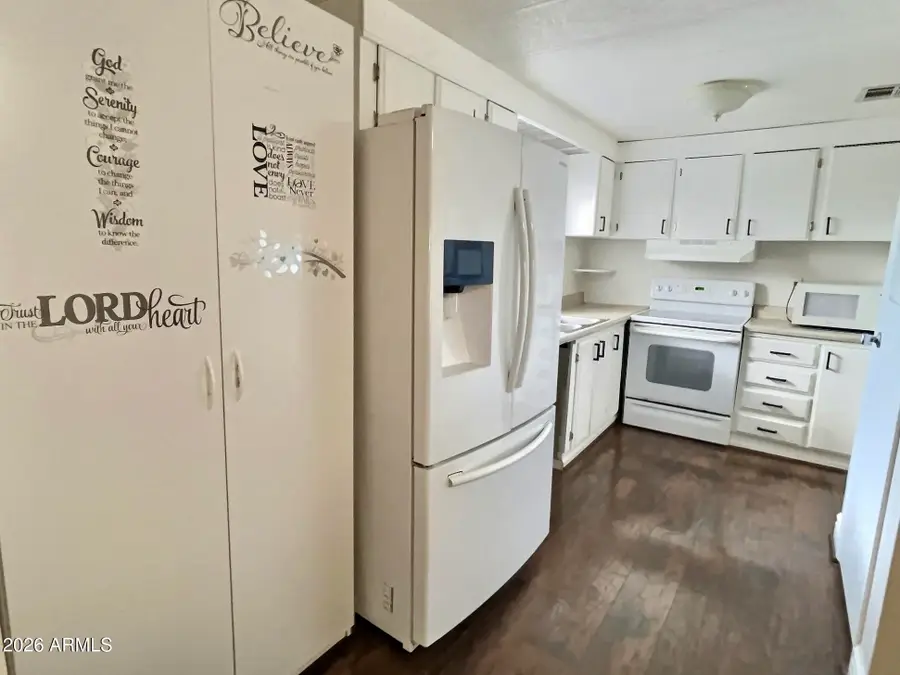 2140 E Michigan Avenue #27, Phoenix, AZ 85022 - #3