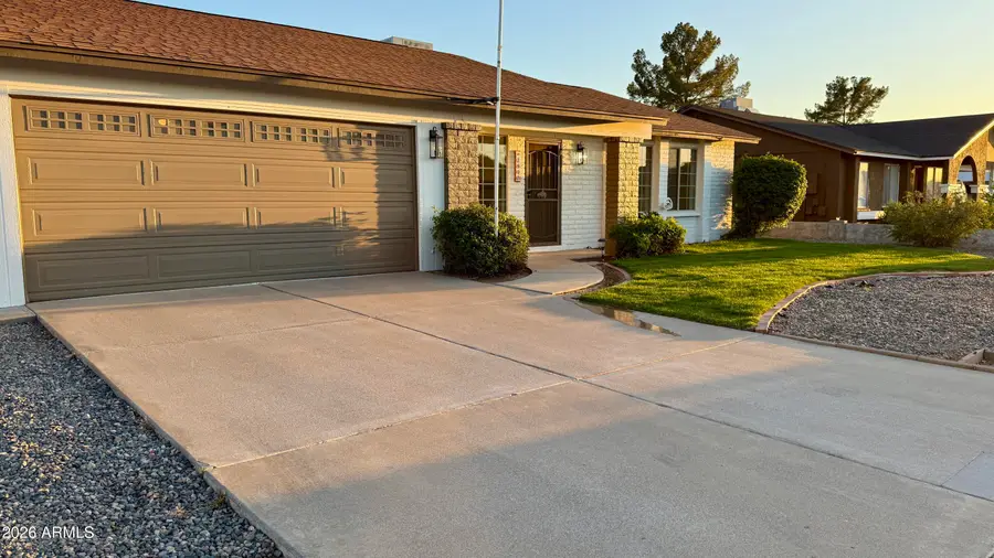 2807 W Charleston Avenue, Phoenix, AZ 85053 - #2
