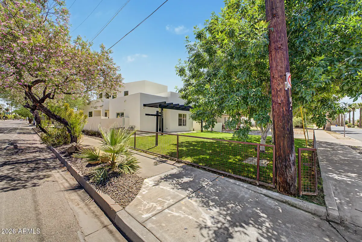 2257 N 16th Avenue, Phoenix, AZ 85007 - #1