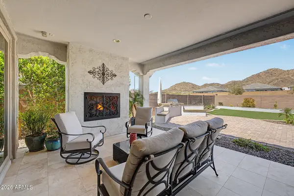 7048 W Quail Track Drive, Peoria, AZ 85383