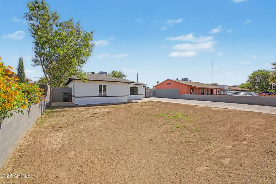 117 W Roeser Road, Phoenix, AZ 85041 - #2